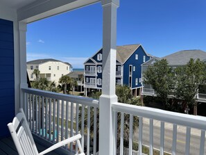 Property grounds - Steps to Surfside Beach, and Pier! Private Home! Private Pool. Optional heat! (Surfside Beach)