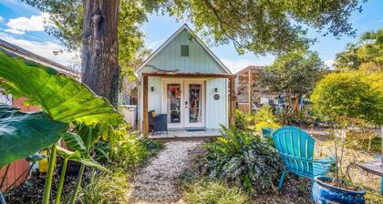 Tropical Zen Garden & Cottage Oasis Bliss!