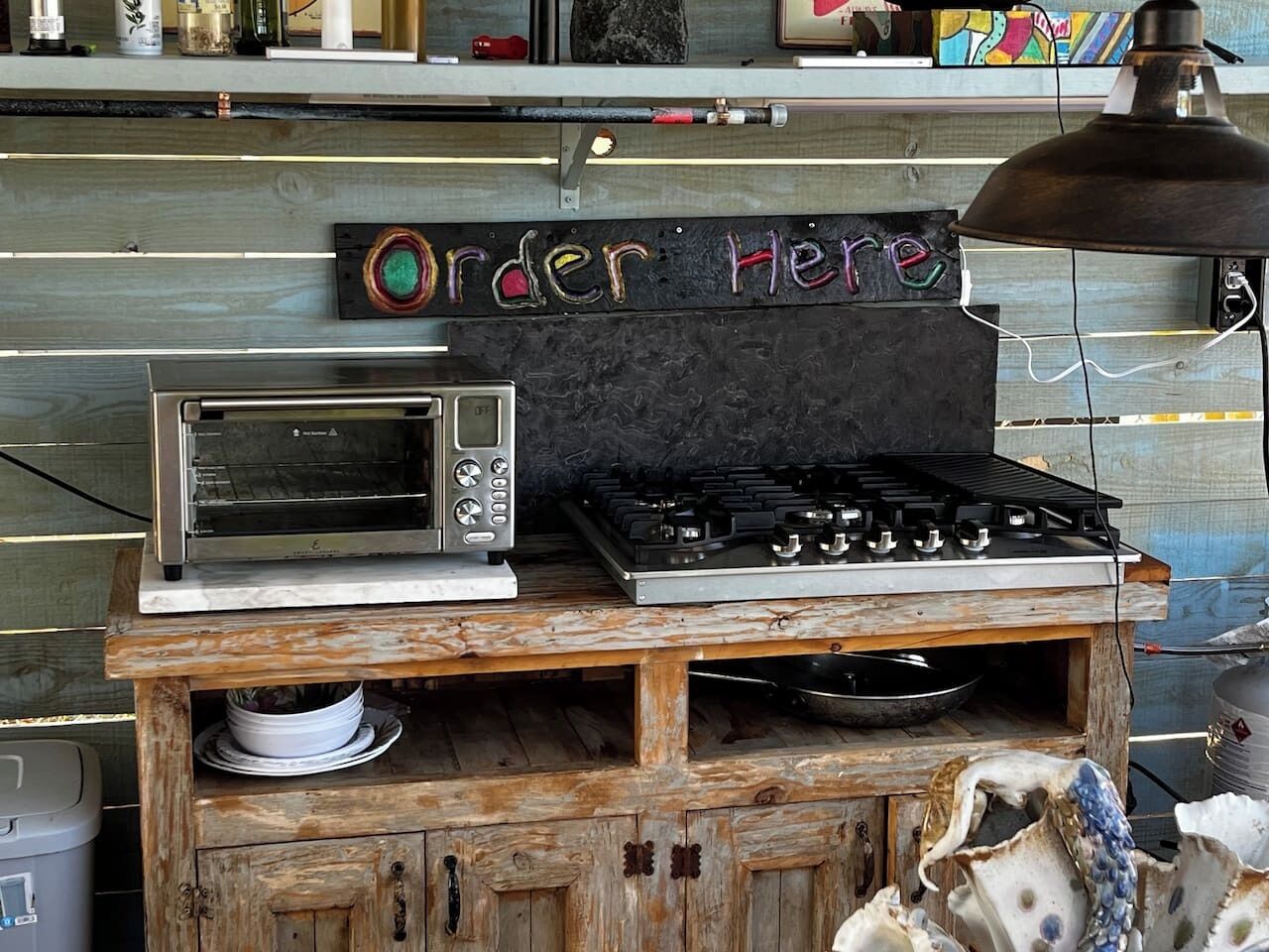 冷蔵庫、電子レンジ、コーヒー / ティーメーカー、トースター