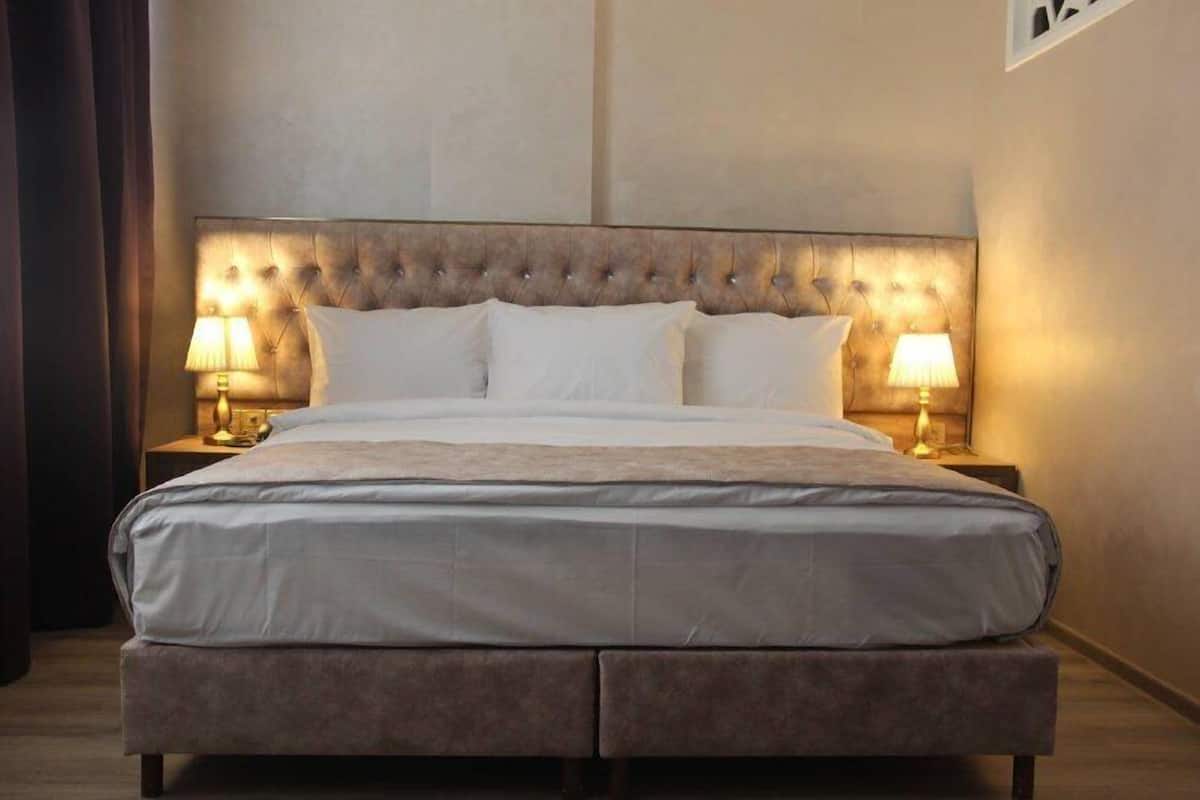In-room safe, soundproofing, WiFi (free), bed sheets