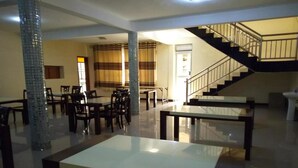 Breakfast, lunch and dinner served  - Court Lane Hotel (Masaka)