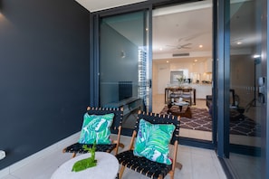 Departamento, 2 habitaciones | Balcón