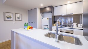 Apartment 907 - 2 bedrooms 2 bathrooms | Private kitchen