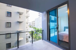 Apartment 205 - 2 bedrooms 2 bathrooms | Balcony