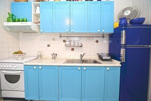 公寓, 3 间卧室, 海景 | 私人厨房 | 冰箱、微波炉、烤箱、炉灶