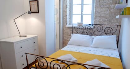 Dolce Vita Stone House Hvar