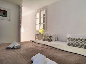 1 Schlafzimmer, BĂŒgeleisen/BĂŒgelbrett, kostenloses Internet