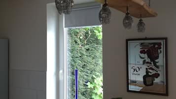House, 3 Bedrooms | In-room dining