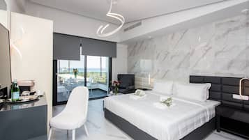 Kahden hengen deluxe-huone | 2 makuuhuonetta, ylelliset vuodevaatteet, untuvapeitot