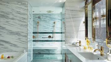 Couples treatment rooms, sauna, steam room, body treatments