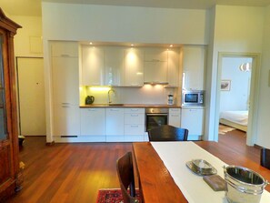 Apartment, 2 Bedrooms | Private kitchen | Fridge, microwave, oven, stovetop