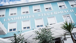 Property entrance - Landhotel Stegersbach (Stegersbach)