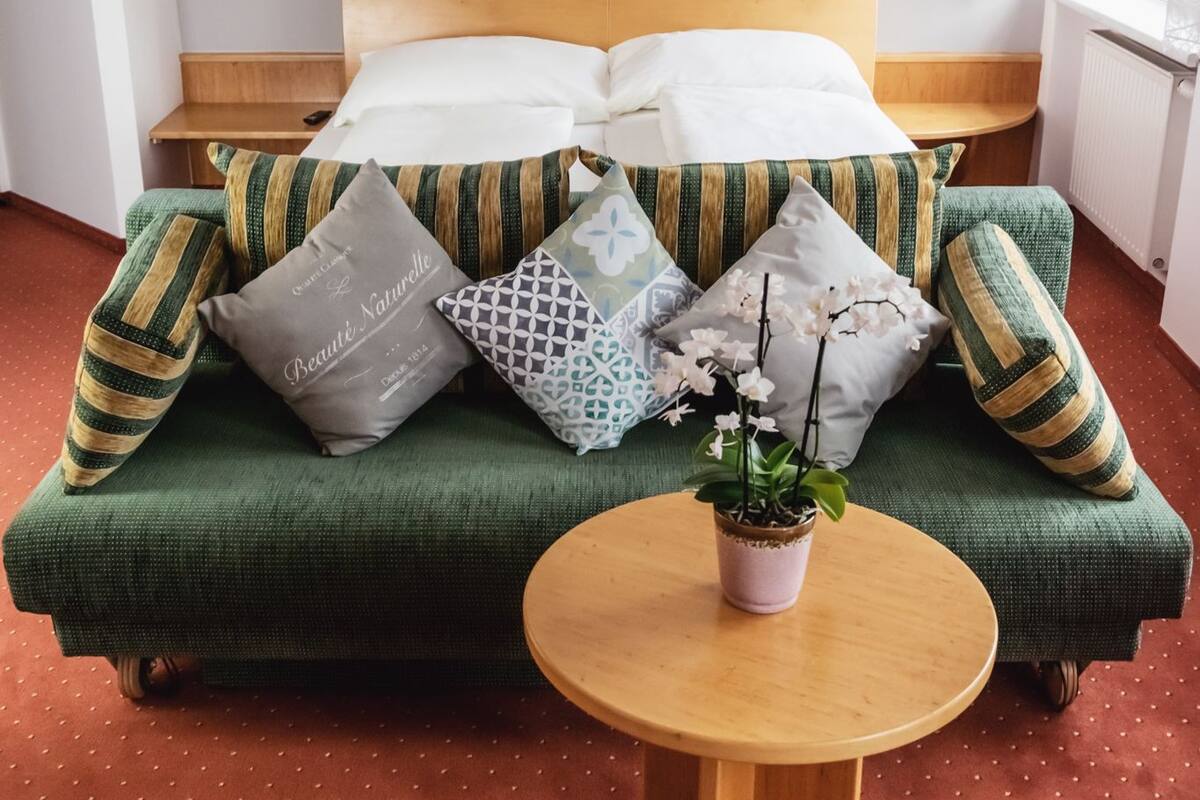 Triple Room | WiFi (free), bed sheets