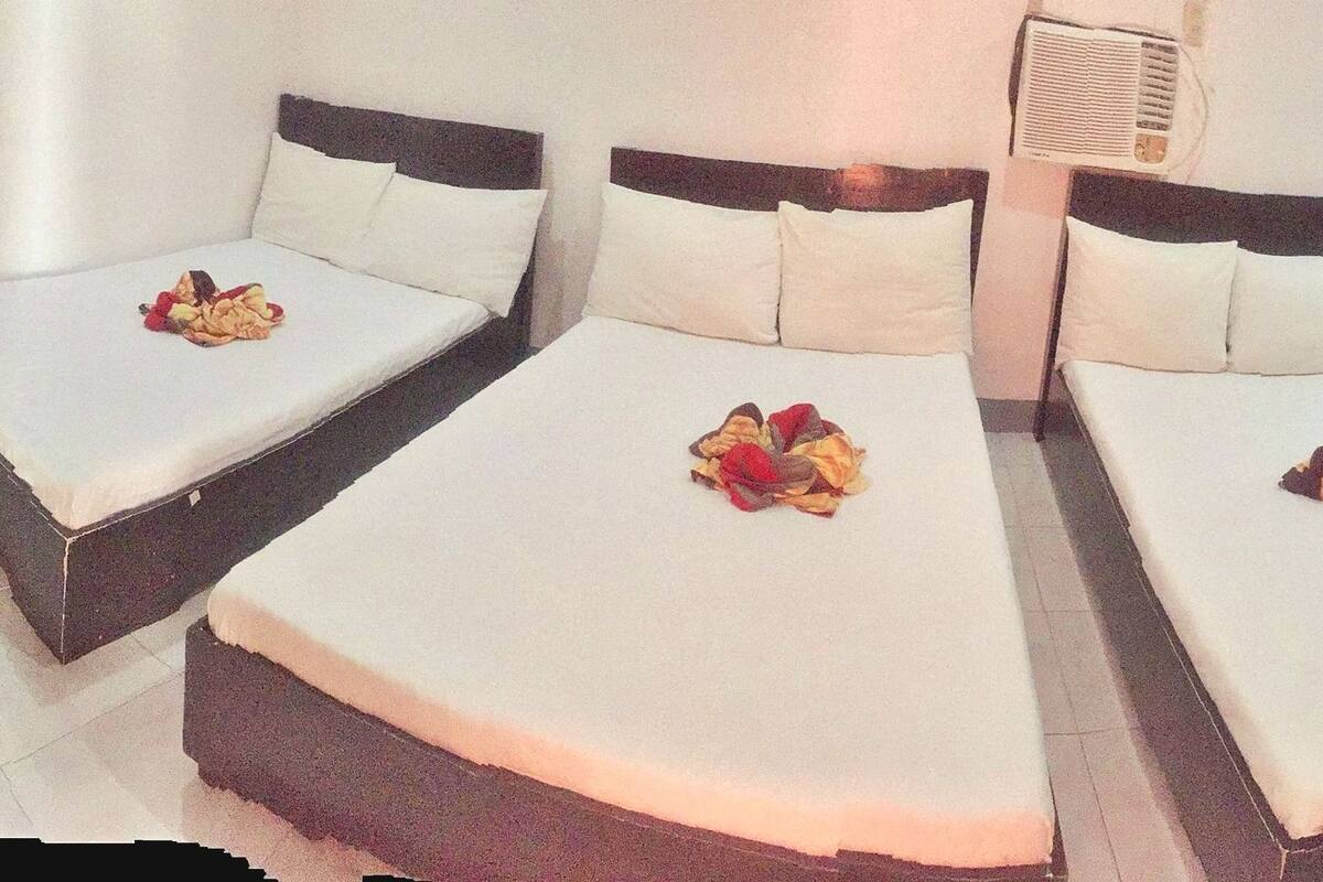 Free WiFi, bed sheets