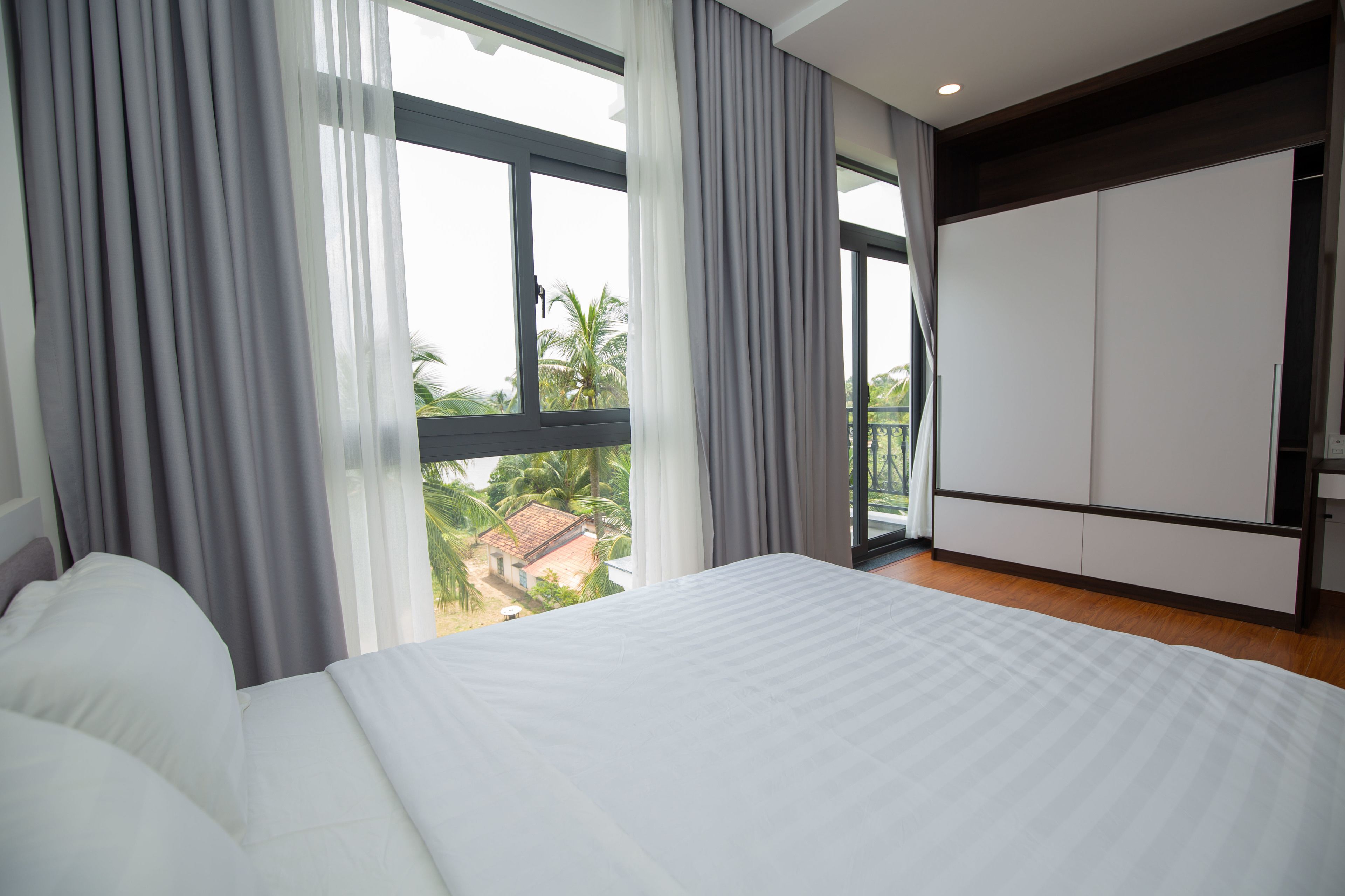 Chambre Double Familiale, vue fleuve (M1)