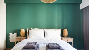 Departamento | Escritorio y espacio para trabajar con laptop 