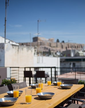 View from property - Apartment 102m² - Roof Garden With Acropolis View (Athens)
