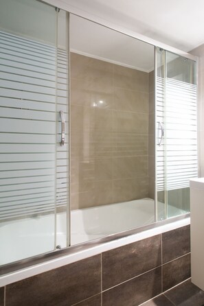 Bathroom - Apartment 102m² - Roof Garden With Acropolis View (Athens)