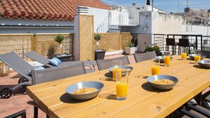 Outdoor dining - Apartment 101m² homm - Roof Garden with Acropolis View (Athens)