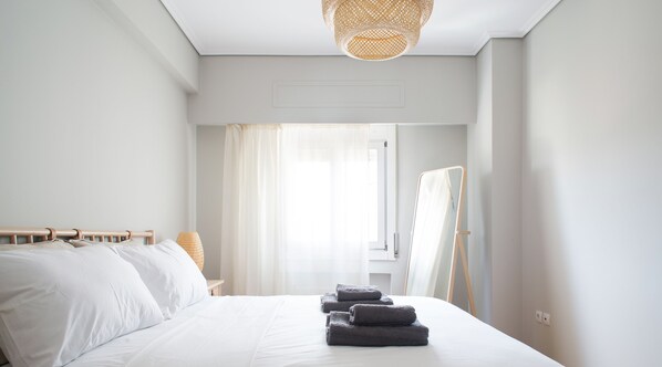 Departamento | 3 habitaciones, escritorio, tabla de planchar con plancha y wifi gratis 