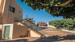 Property grounds - Villa Fantasia (Kefalonia)