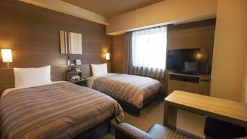 Quarto duplo conforto, para não fumantes | Escrivaninha, Wi-Fi de cortesia, roupa de cama