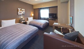Desk, free WiFi, bed sheets - Hotel Route-Inn Kashiwa Minami - Kokudo 16 gou zoi (Kashiwa)