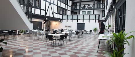 Petit déjeuner buffet compris tous les jours