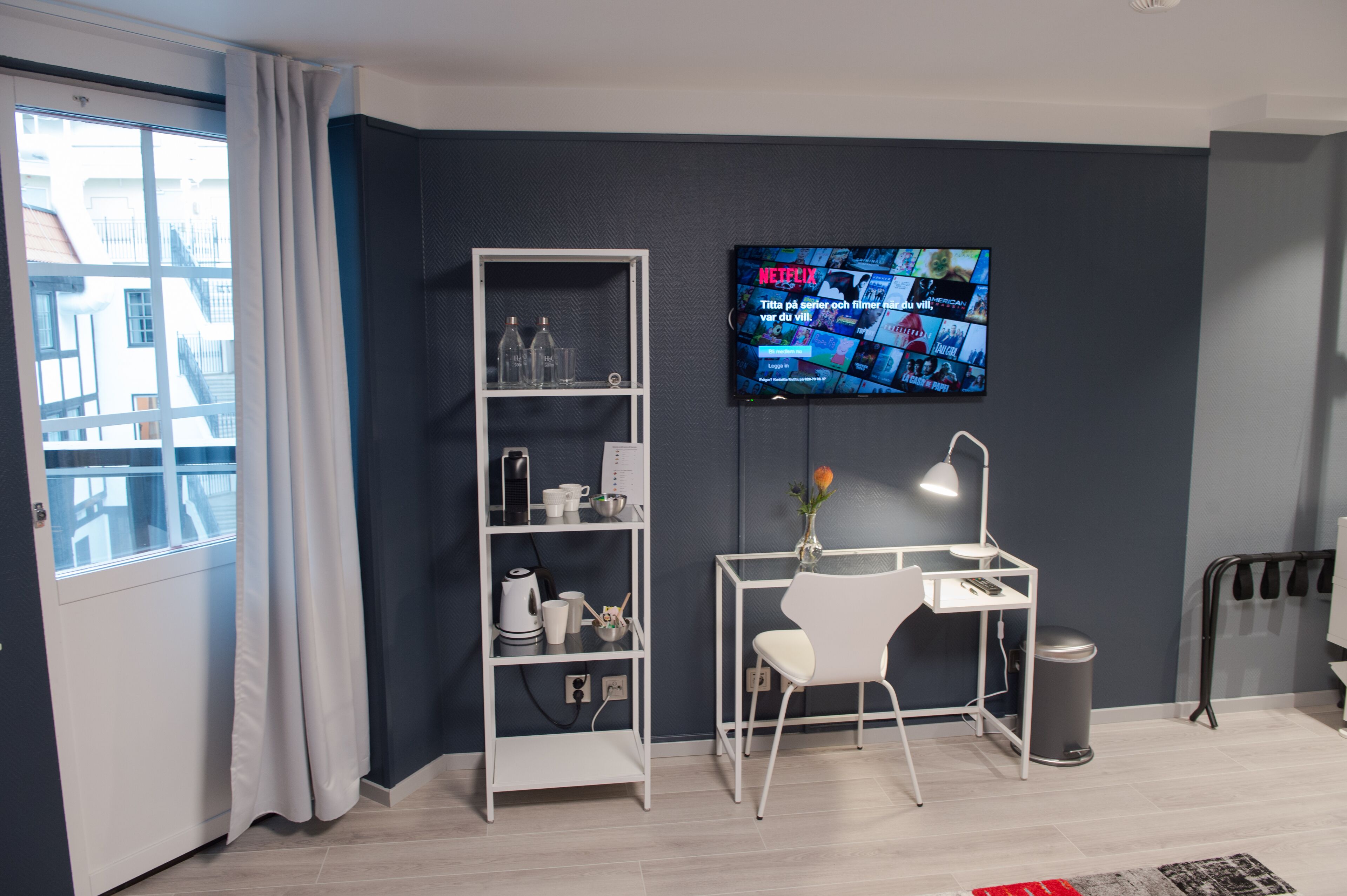 executive room, courtyard view | 1 bedroom, desk, laptop workspace, blackout curtains