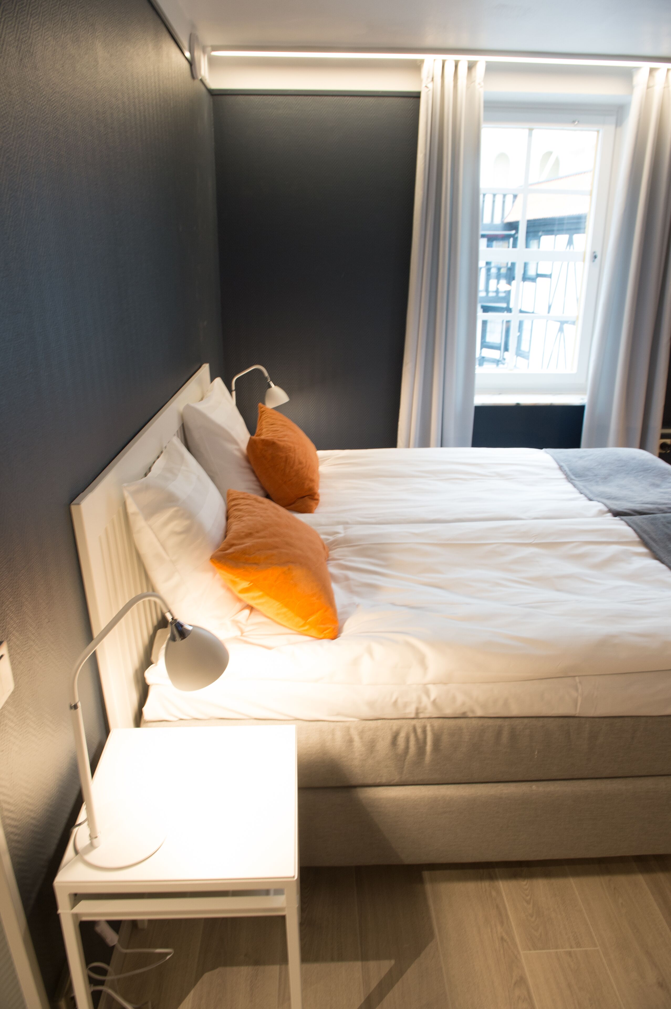 family room, courtyard view | 1 bedroom, desk, laptop workspace, blackout curtains