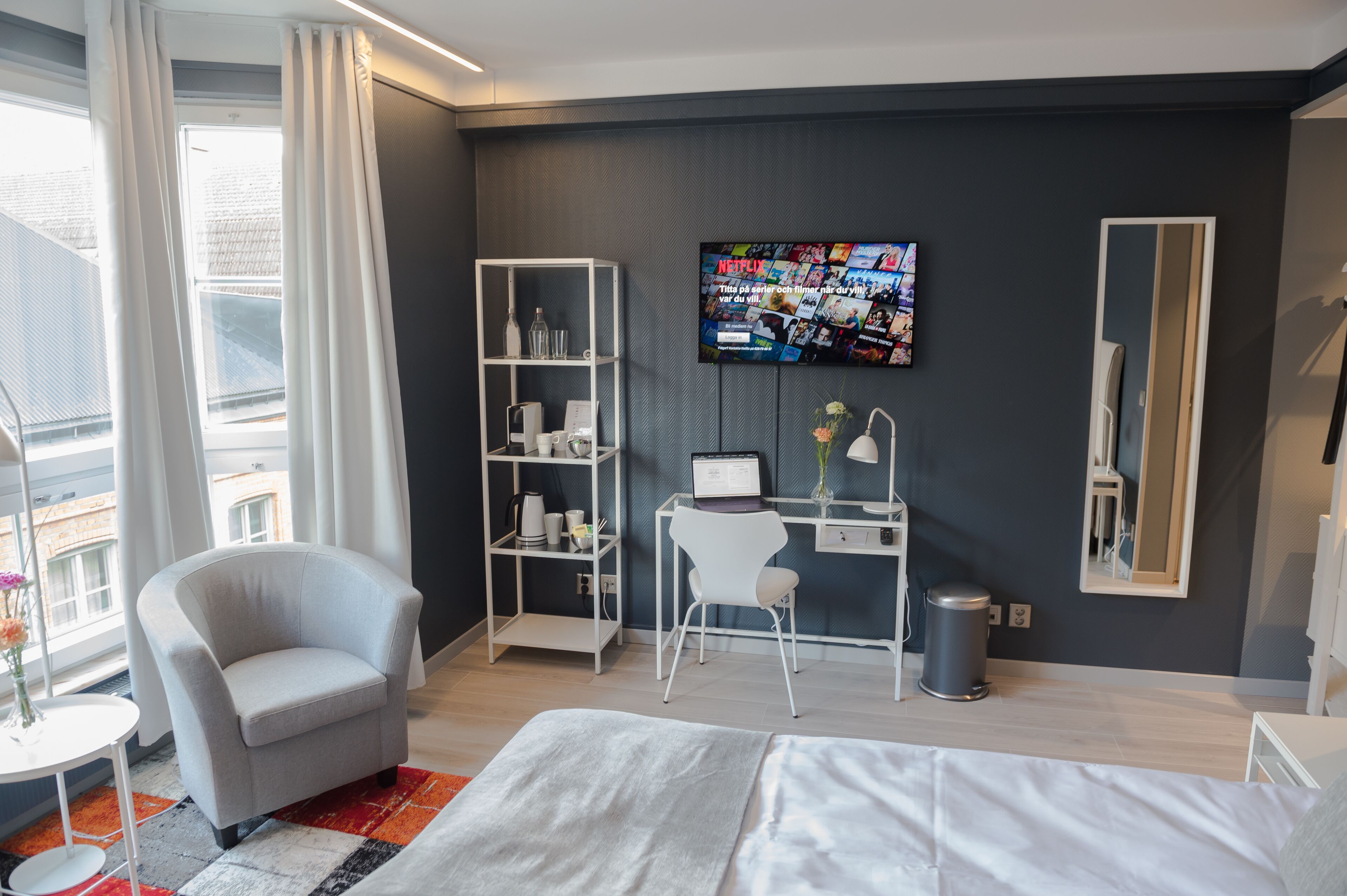 1 bedroom, desk, laptop workspace, blackout curtains