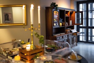 Desayuno buffet incluido todos los días 