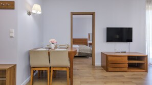 Apartment (13) | Living area | Flat-screen TV - Prywatne apartamenty Sun & Snow w obiekcie Gwiazda Morza (Wladyslawowo)