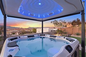 Terrace/patio - Hillside Hurricane Home - Open, Luxurious, wViews (Hurricane)