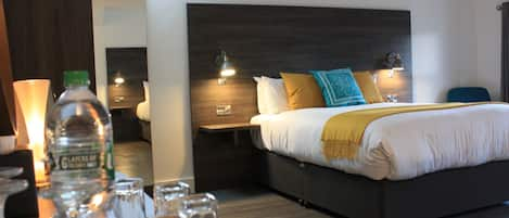 Deluxe Double Room | Individually decorated, individually furnished, desk, soundproofing