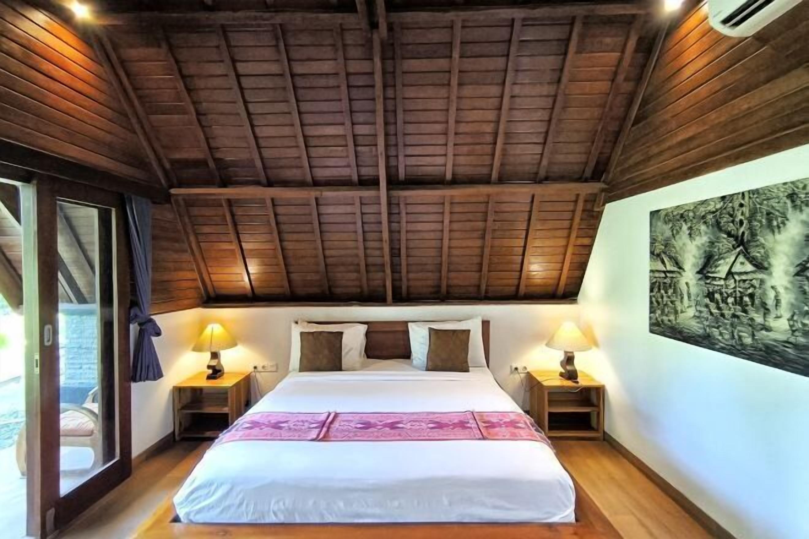 Värdeförvaringsskåp på rummet, skrivbord och gratis wi-fi