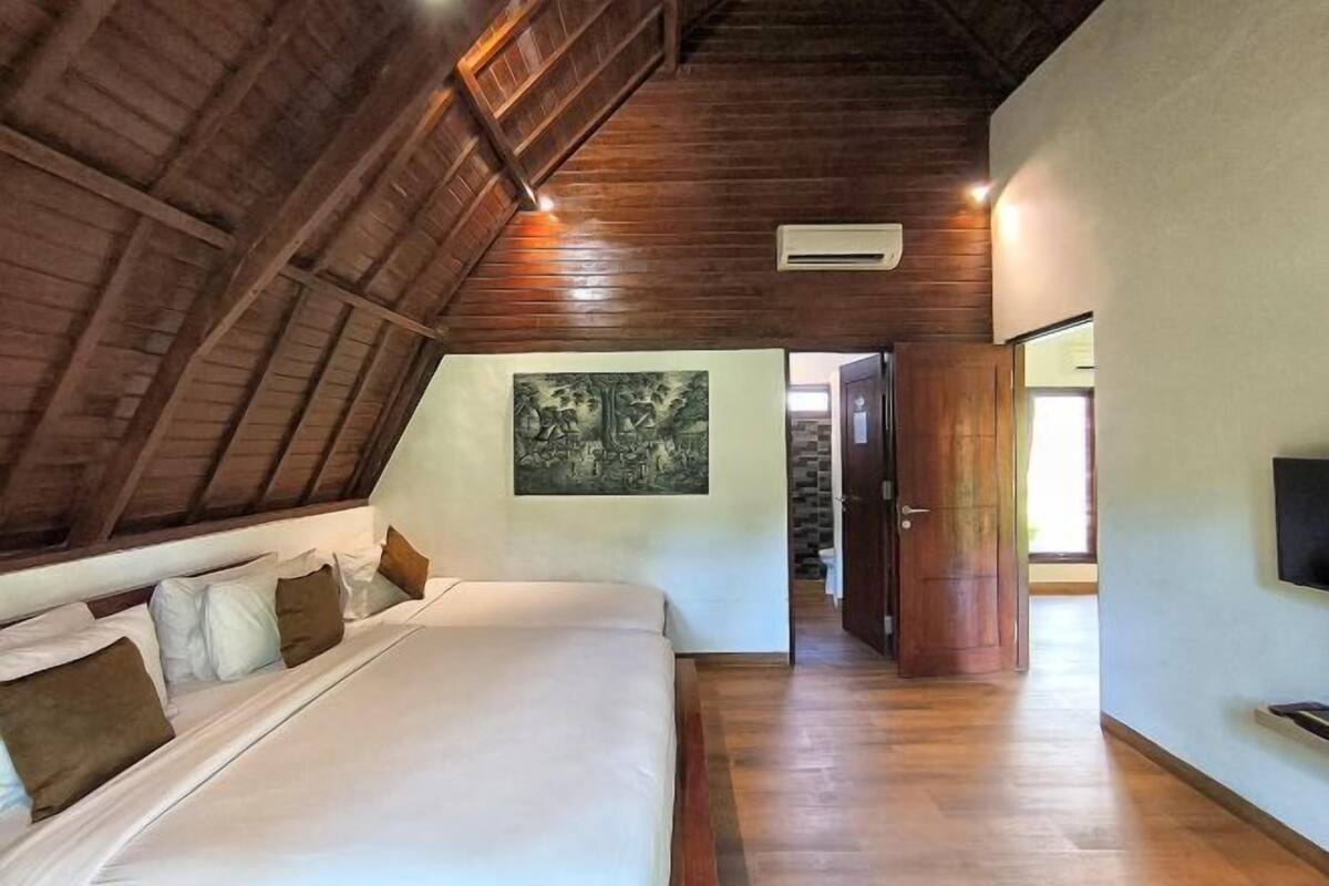 Una cassaforte in camera, una scrivania, Wi-Fi gratuito