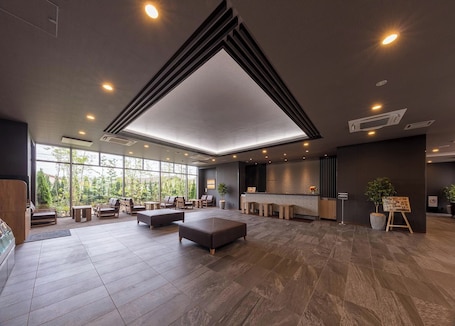 Lobby. Hotel Route-Inn Kurashiki Mizushima