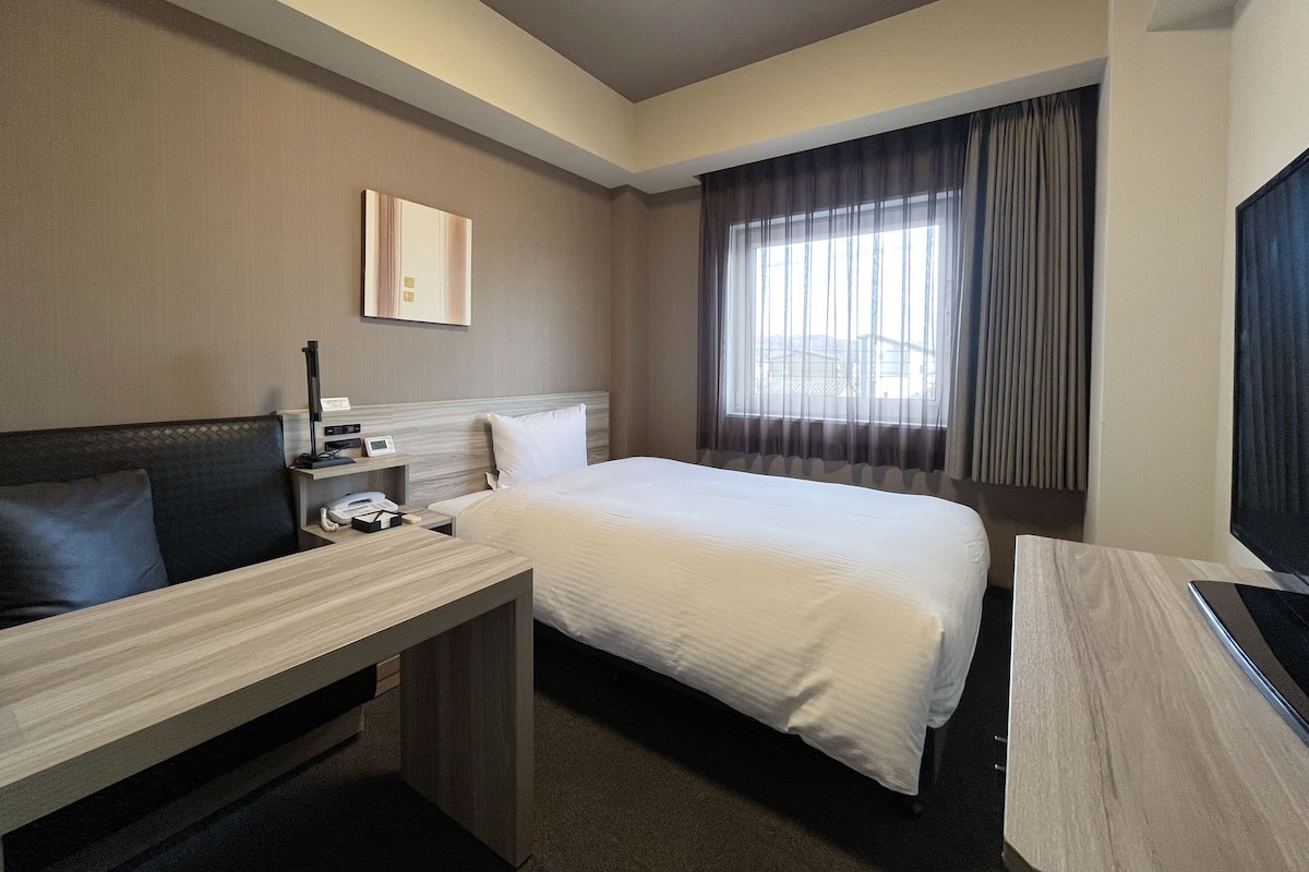 Schreibtisch, kostenloses WLAN, Bettwäsche