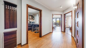 公寓 (49) | 起居区 | 电视