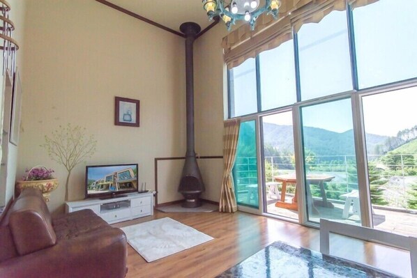 Grand Room | Living area