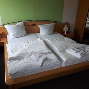 Wifi gratis y ropa de cama 