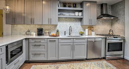 Modern Bungalow w/ Santa Fe Charm < 2 Mi to Plaza