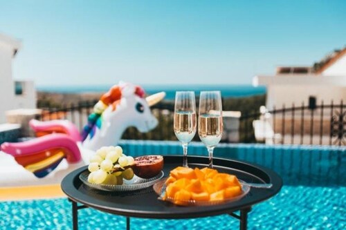  Villa Sara with a Private Pool