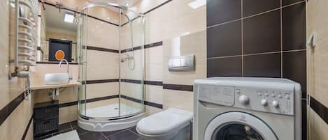 Apartment (39) | Bathroom | Shower, hair dryer, towels