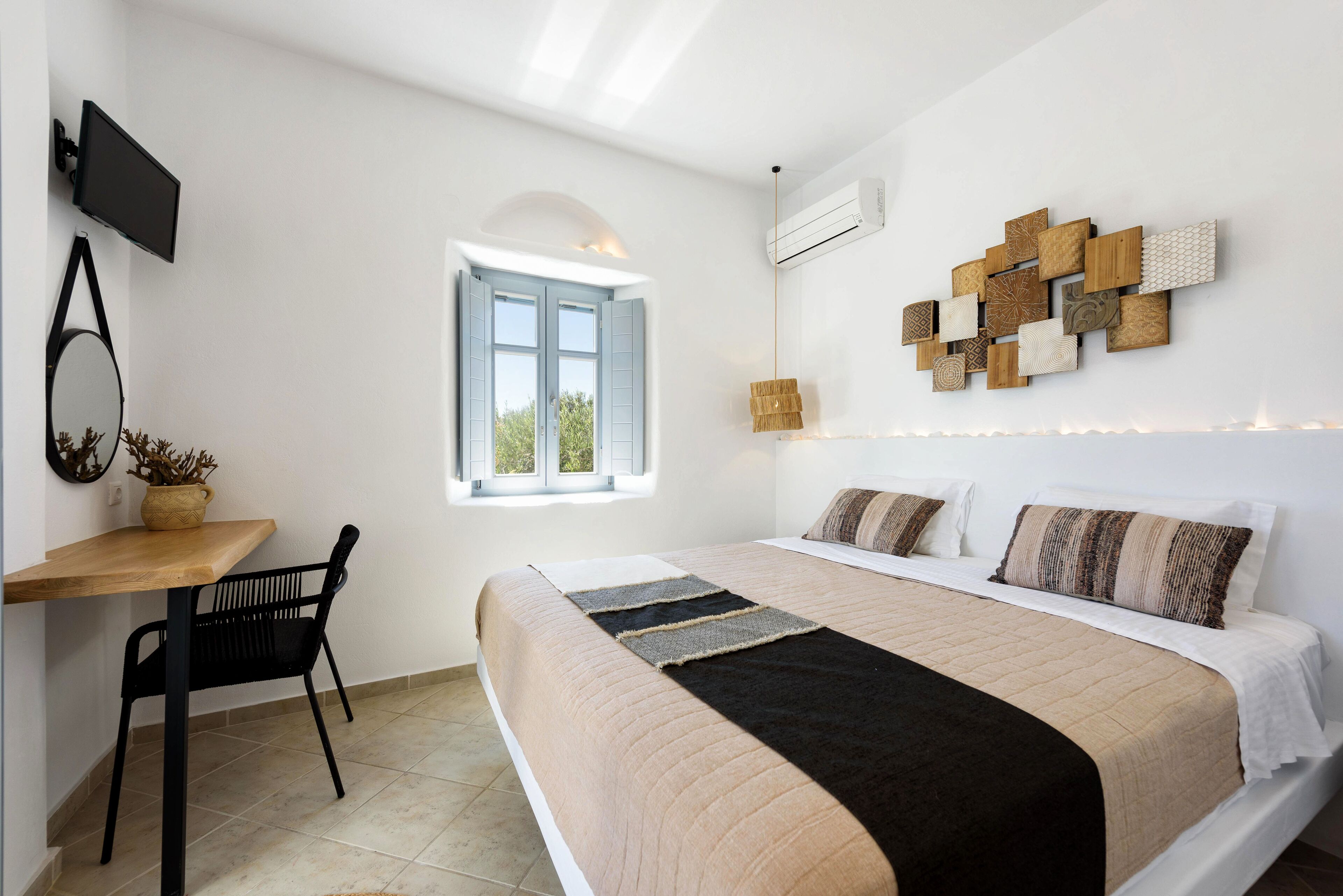 Luxury Villa, 4 Bedrooms, Private Pool, Sea View | Premium bedding, down comforters, in-room safe, individually decorated