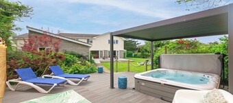 Ladywell Croyde 6 Bedrooms, Sleeps 12, Hot Tub