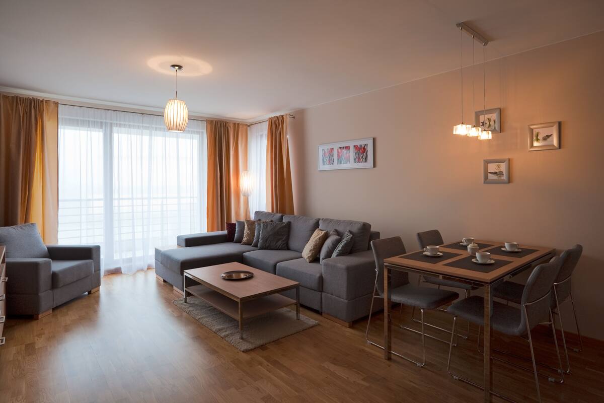 Apartemen (A34) | Ruang kerja ramah laptop, Wi-Fi gratis, dan didekorasi berbeda-beda