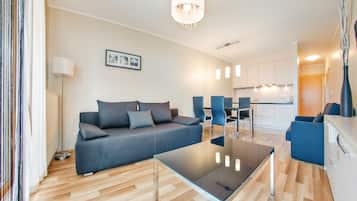 Studio (B34) | 1 bedroom, individually decorated, individually furnished