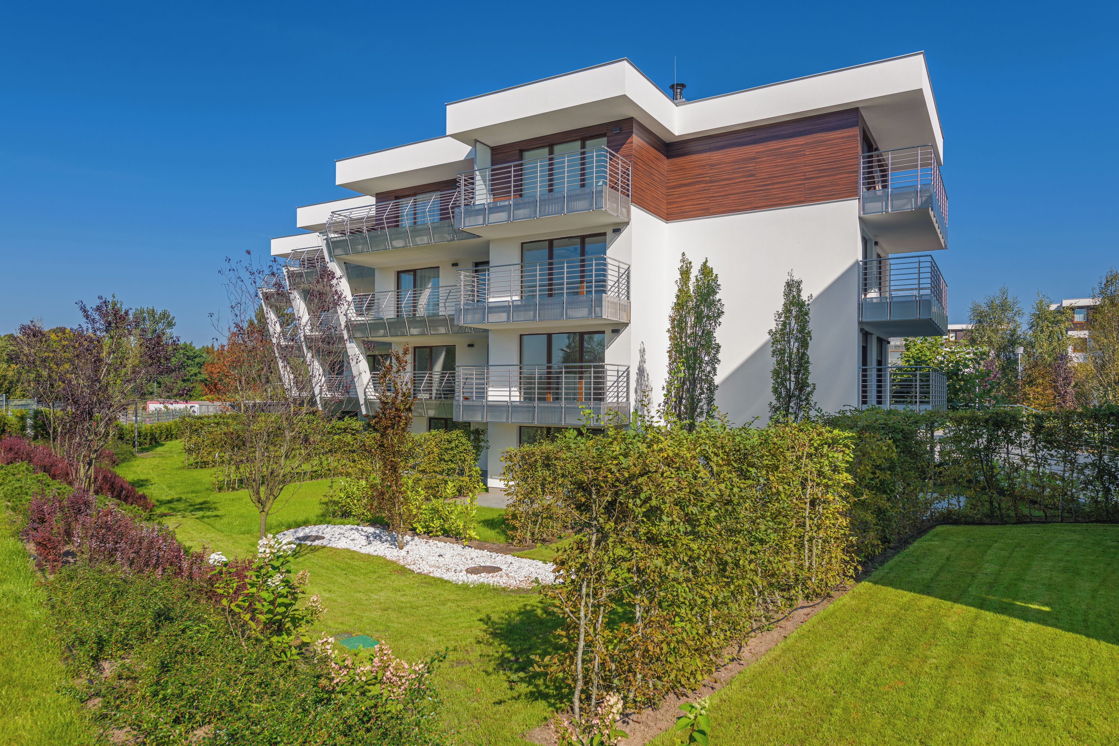 Vista frontal de la propiedad